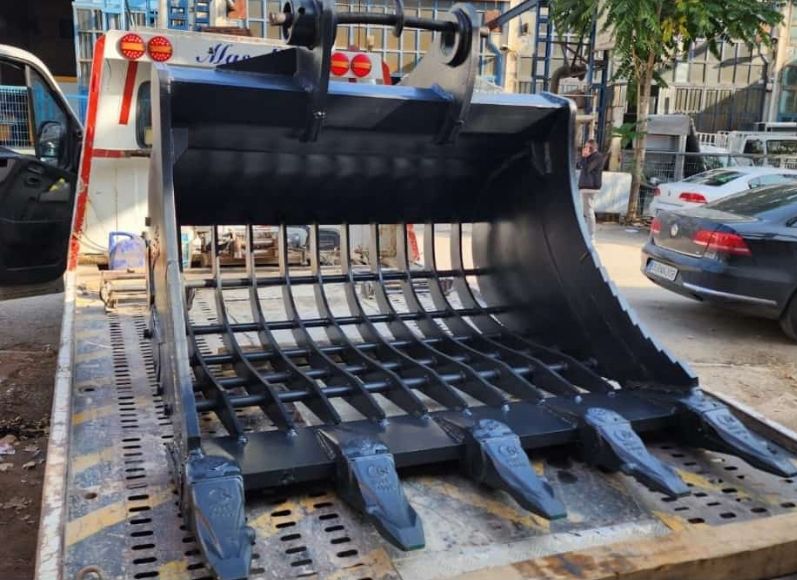 İş Makinaları Kovaları