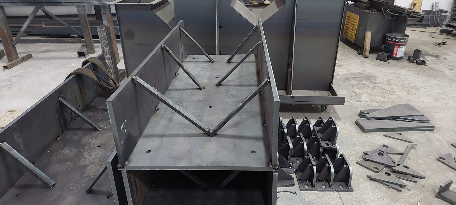 Genişletilmiş Sac Metal Makası